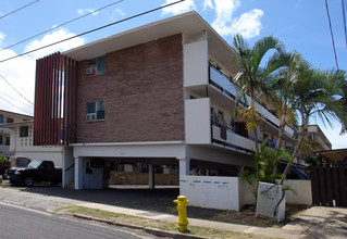 835 Olokele Ave in Honolulu, HI - Building Photo - Building Photo