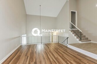 1655 Woodman Dr in Florissant, MO - Building Photo - Building Photo