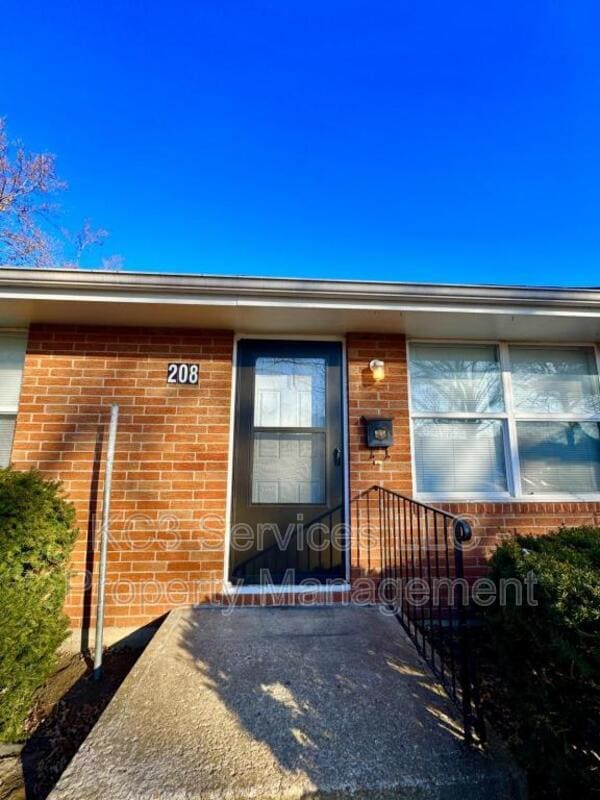 208 SW 6 St in Blue Springs, MO - Building Photo - Building Photo