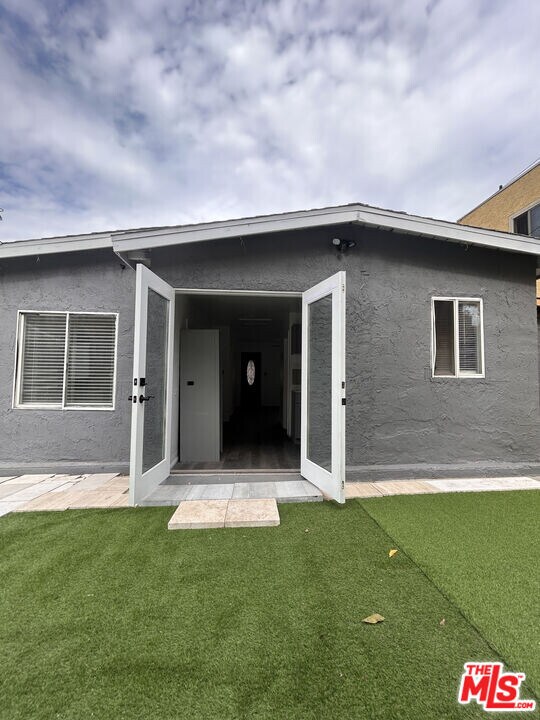 5632 Baltimore St in Los Angeles, CA - Building Photo