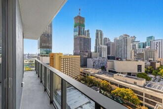 501 NE 1st Ave, Unit SI ID1512837P in Miami, FL - Foto de edificio - Building Photo