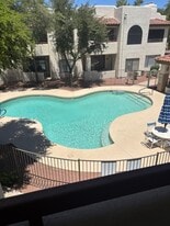 750 E Northern Ave, Unit Las Brisas unit 2016 in Phoenix, AZ - Building Photo