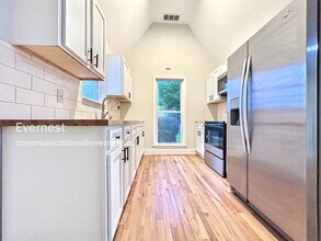 1180 Garibaldi St SW in Atlanta, GA - Building Photo - Building Photo