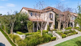 51 Rincon Way in Aliso Viejo, CA - Building Photo
