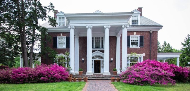 707 Westview St, Unit 3E in Philadelphia, PA - Building Photo - Building Photo