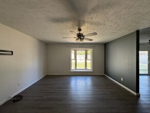 6864 Big Wood Rd in Fayetteville, NC - Building Photo - Building Photo