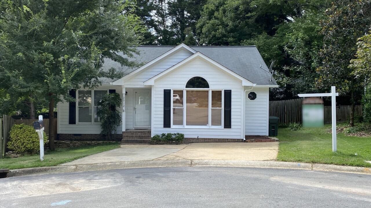 2912 Enson Pl in Raleigh, NC - Foto de edificio