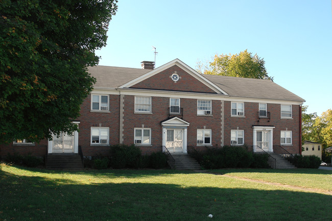 1324 Versailles Rd in Lexington, KY - Building Photo - Building Photo