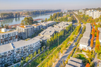 New Water in Vancouver, BC - Building Photo - Building Photo