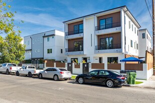 5220 Satsuma Ave in North Hollywood, CA - Building Photo