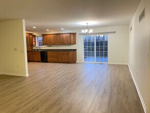 217 Loghes Dr in Manheim, PA - Building Photo - Building Photo