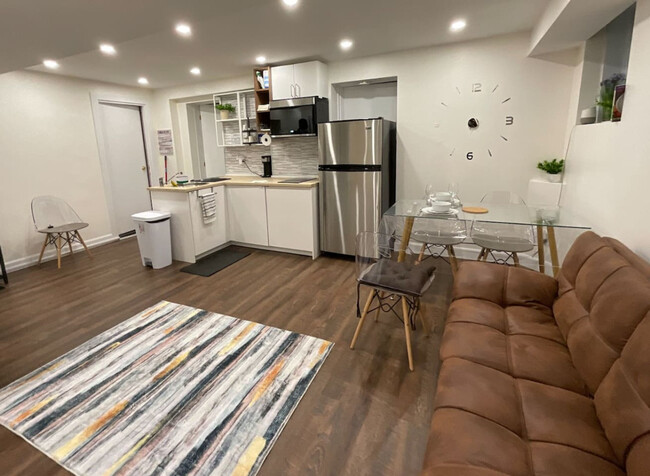 property at 2582 Chem. Bedford
