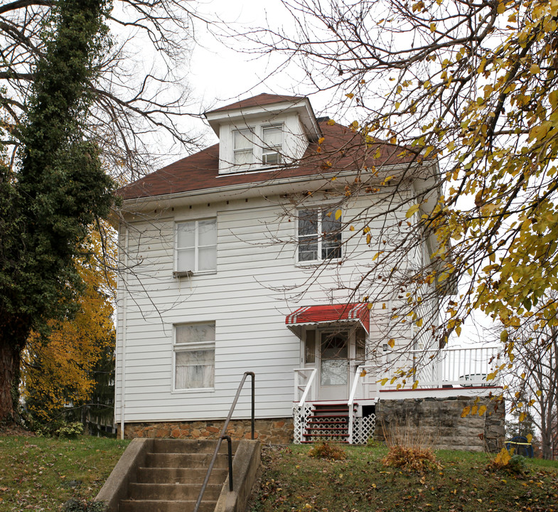 2507 Talbot Rd in Baltimore, MD - Foto de edificio