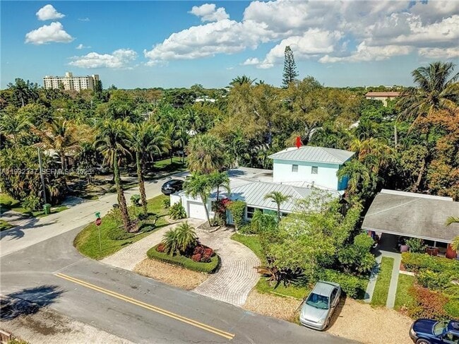 property at 801 NE 17th St