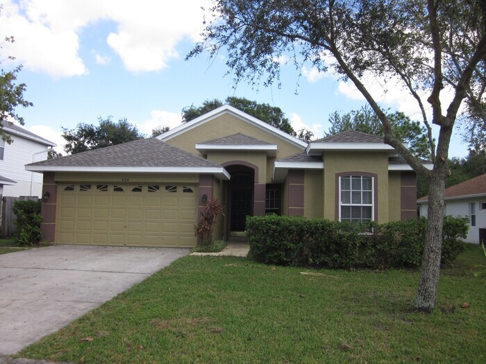 354 Tavernier Dr in Oldsmar, FL - Building Photo