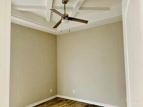 16 W Sunset Valley St in Alton, TX - Building Photo - Building Photo