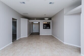 10504 Egret Haven Ln in Riverview, FL - Building Photo - Building Photo