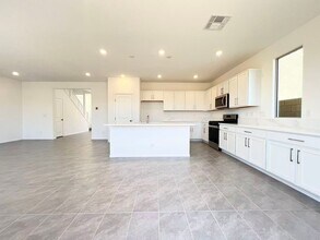 5880 Sunset Creek St in Enterprise, NV - Building Photo - Building Photo