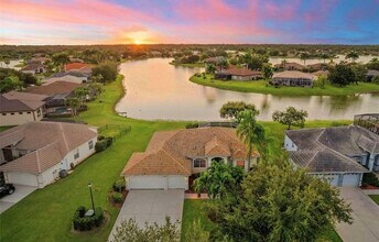 726 Grand Rapids Blvd in Naples, FL - Building Photo - Building Photo