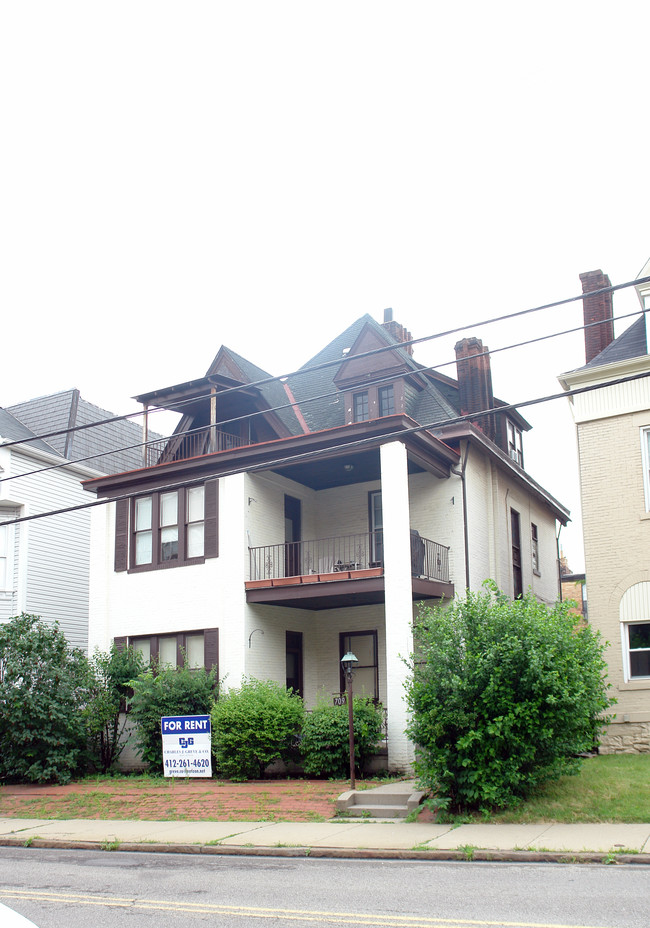 709 S Negley Ave in Pittsburgh, PA - Building Photo - Building Photo