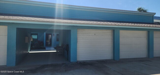 2880 S Atlantic Ave in Cocoa Beach, FL - Building Photo - Building Photo