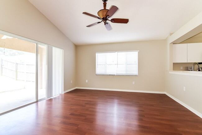 312 Sonoma Dr in Valrico, FL - Building Photo - Building Photo