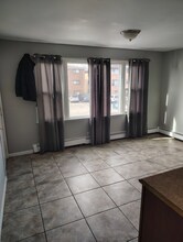 86 Luella Ave in Calumet City, IL - Building Photo - Building Photo