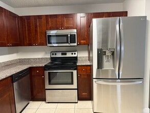 1372 Birkdale Dr in Wellington, FL - Building Photo - Building Photo