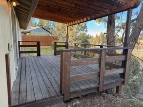 20625 Whitewing Ct in Bend, OR - Building Photo - Building Photo