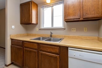 5421 Fiesta Ln in Colorado Springs, CO - Building Photo - Building Photo