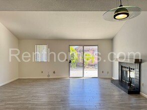 2735 Mercury Dr in Lemon Grove, CA - Building Photo - Building Photo