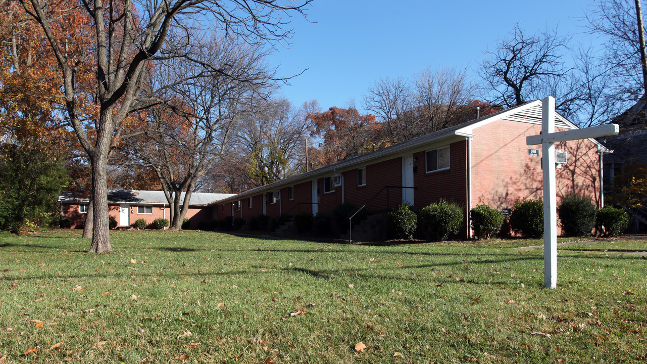 2406 Spring Garden St in Greensboro, NC - Building Photo