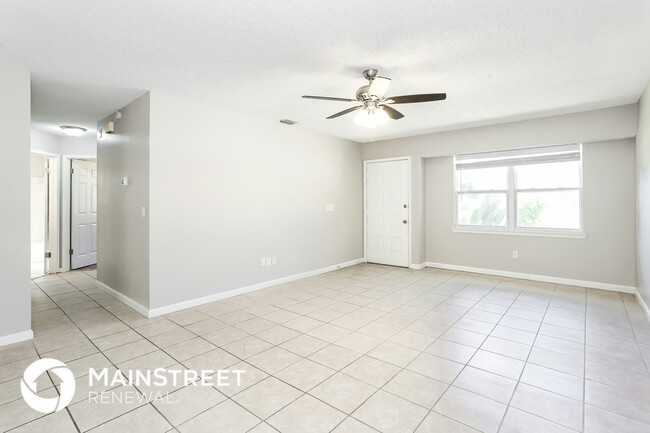 2065 Chelwood Ct in Jacksonville, FL - Foto de edificio - Building Photo