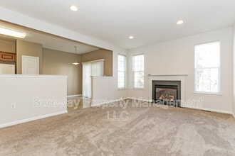 162 Chancellor Dr in Deptford, NJ - Foto de edificio - Building Photo