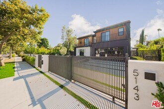 5141 Varna Ave in Los Angeles, CA - Building Photo - Building Photo