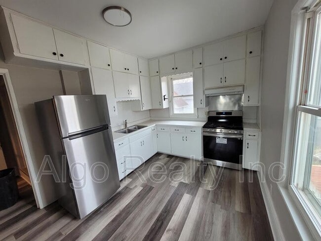 property at 133 Winifred St W