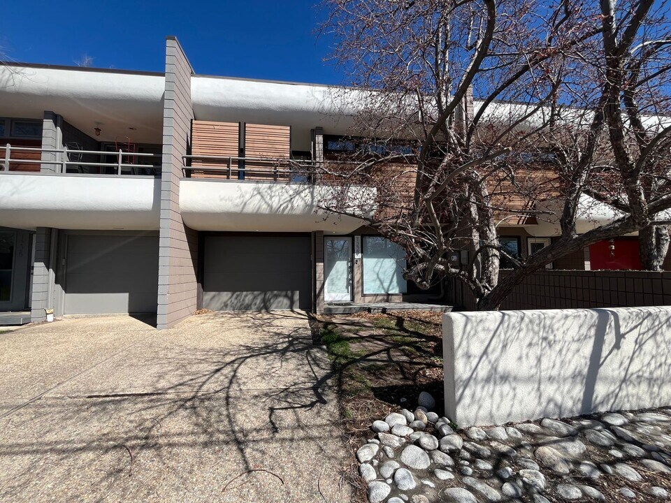 1229 Kalmia Ave in Boulder, CO - Building Photo