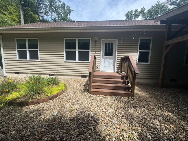 property at 221 Indian Ridge Trail