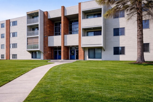 Charmarine East & West Apartments