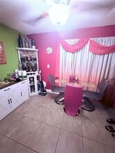 550 SW 115th Ave, Unit 304F in Miami, FL - Foto de edificio - Building Photo