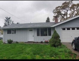 623 162nd St S in Spanaway, WA - Building Photo