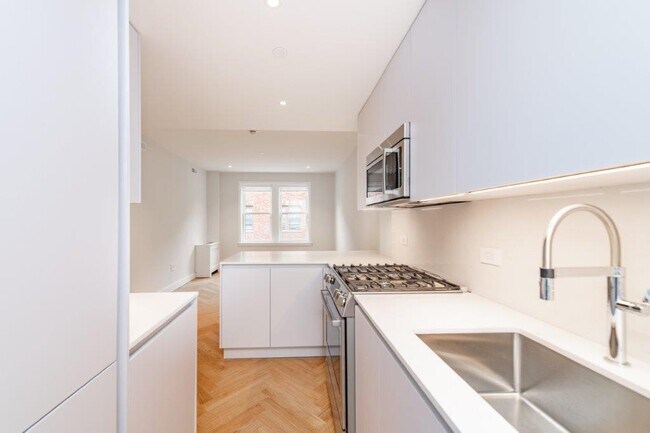 20 Forest St, Unit 22 in Cambridge, MA - Building Photo - Building Photo