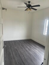 704 S Soto St in Los Angeles, CA - Foto de edificio - Building Photo