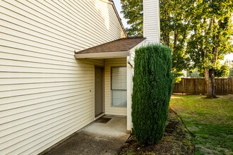 Ironwood Luxury in Vancouver, WA - Building Photo - Building Photo