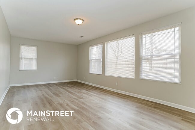 property at 827 E 115th St