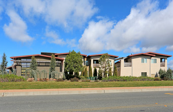 Shinsei Garden Apartments in Alameda, CA - Building Photo - Building Photo