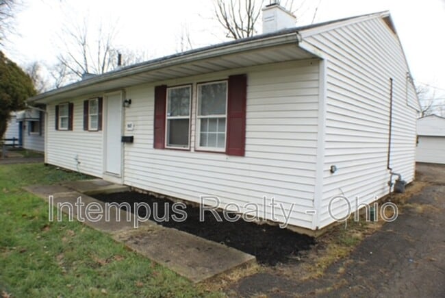 967 Duxberry Ave in Columbus, OH - Building Photo - Building Photo