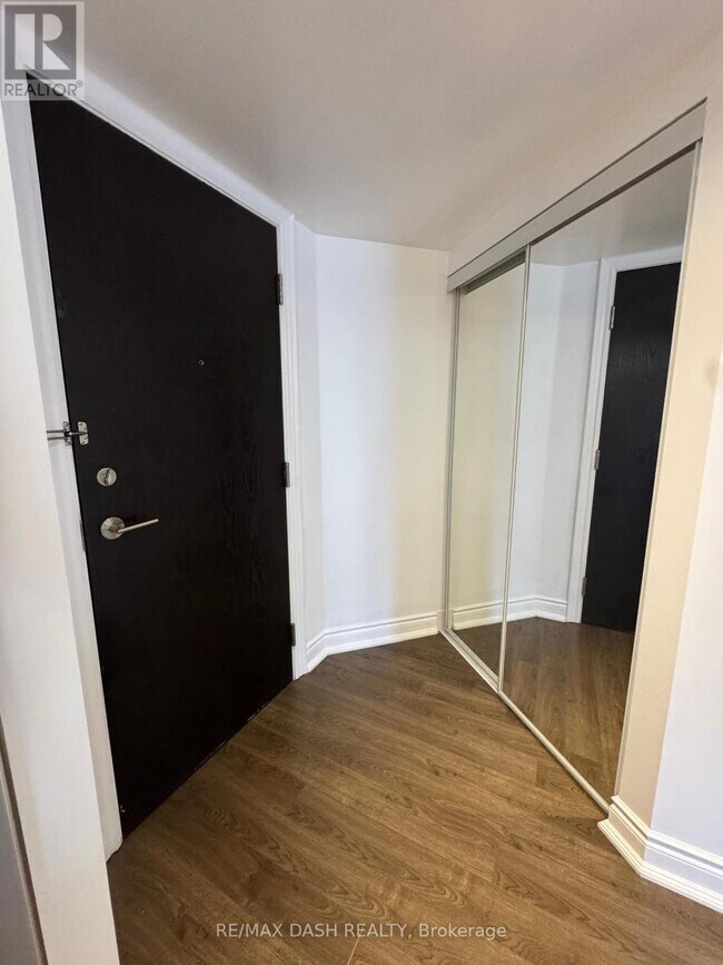 1724-1500 DORIS Ave in Toronto, ON - Building Photo - Building Photo