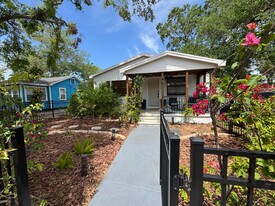 911 James Ave S in St. Petersburg, FL - Building Photo