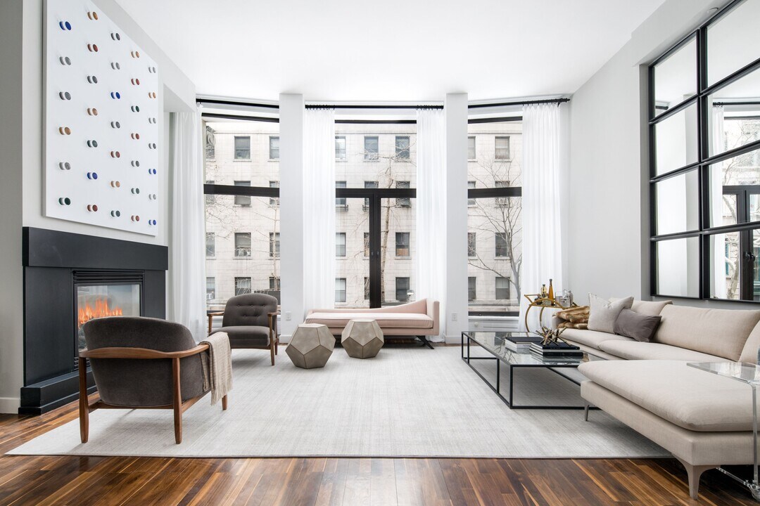 36 E 22nd St in New York, NY - Building Photo